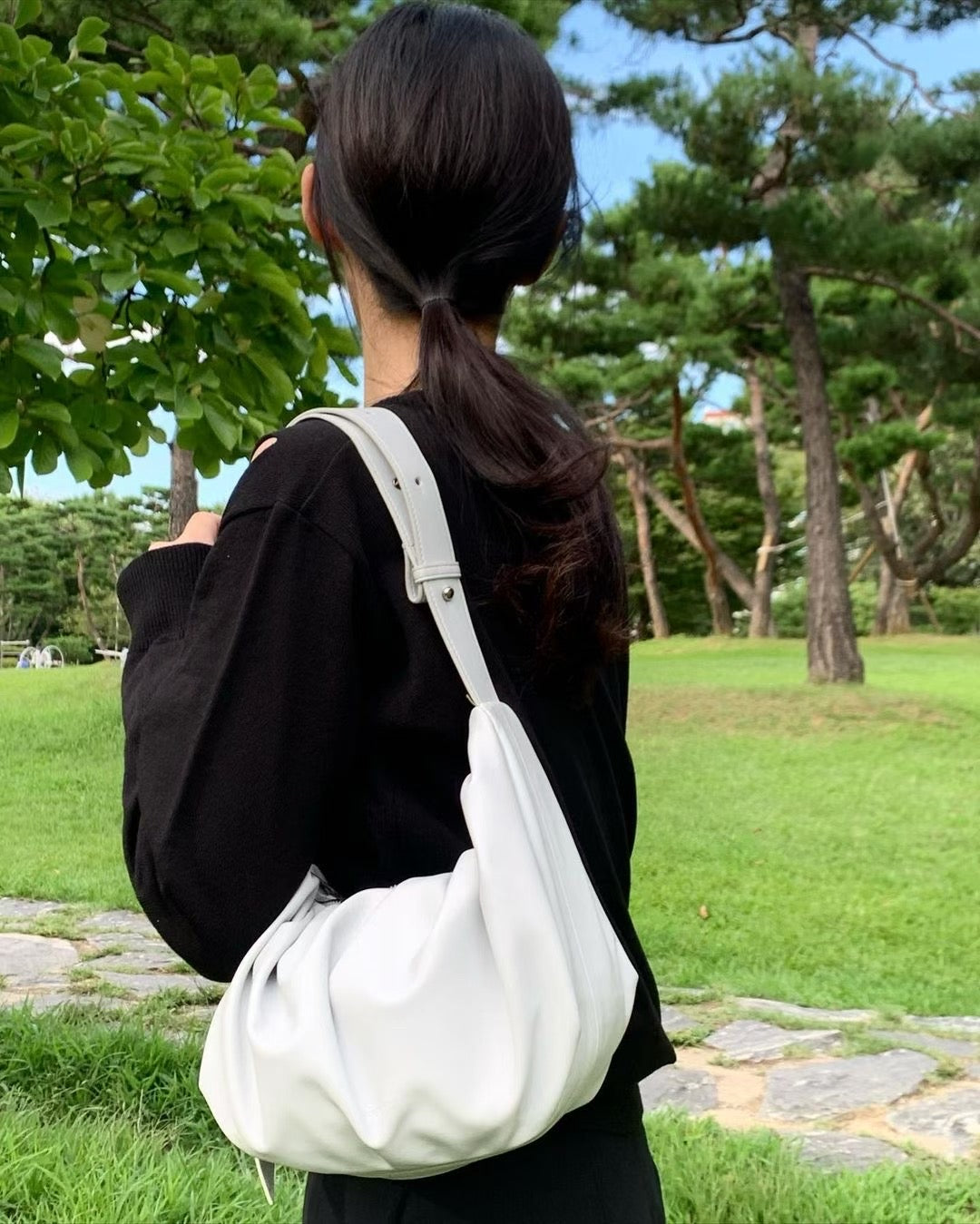 \官網85折/ ALICE MARTHA代購 - 大熱水餃袋🥟 Erin Bag