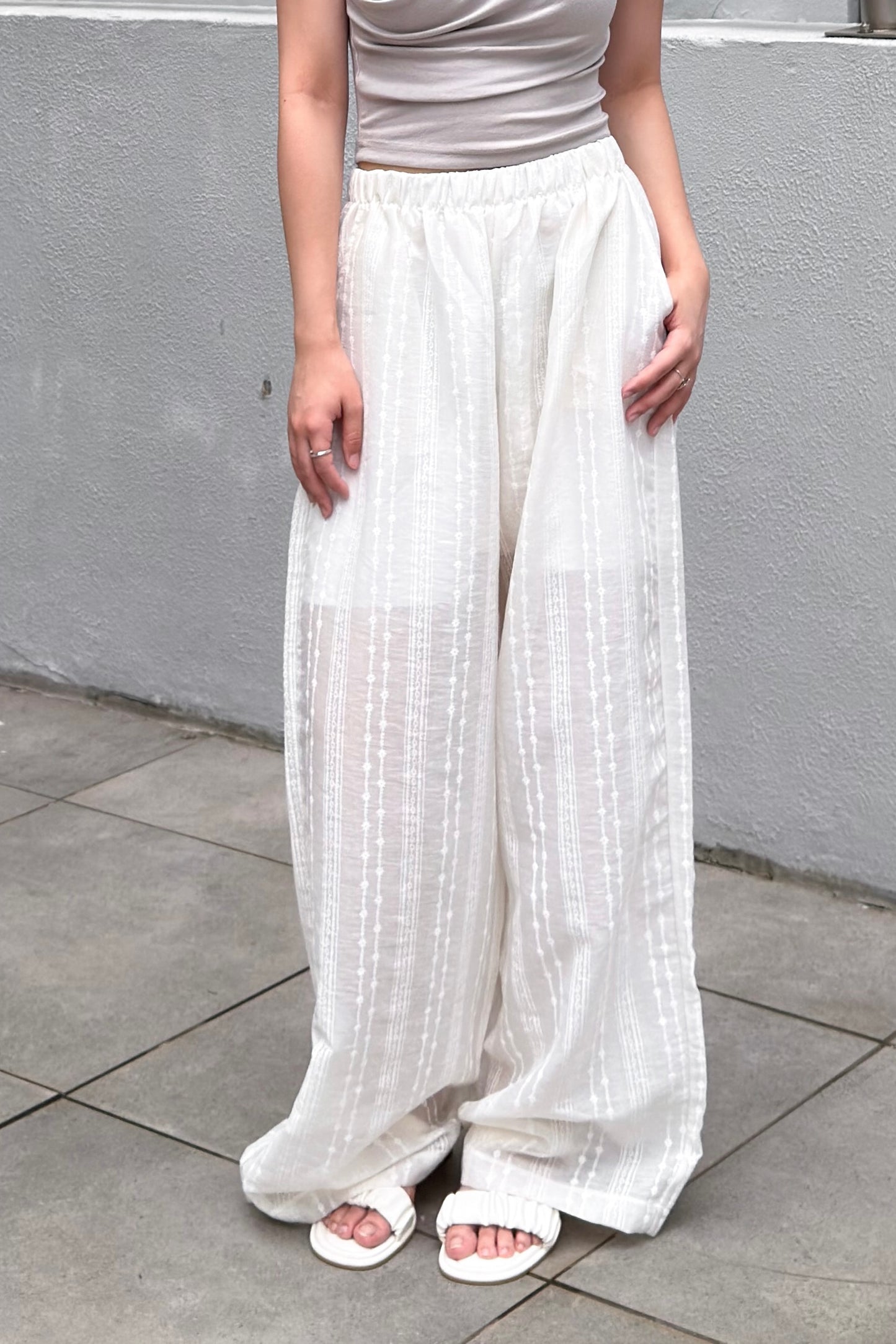 \視覺+實際-5°C的透膚設計/ Summer See-Though Pants