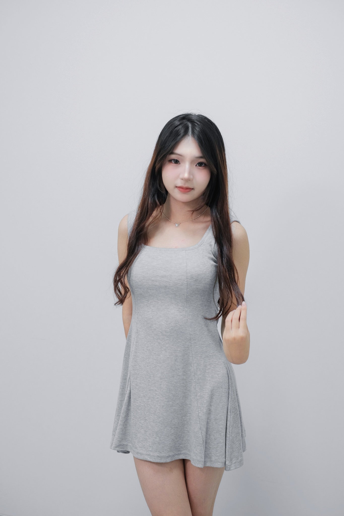 [現貨] \附胸墊/ 歐美粗肩帶彈性連身裙