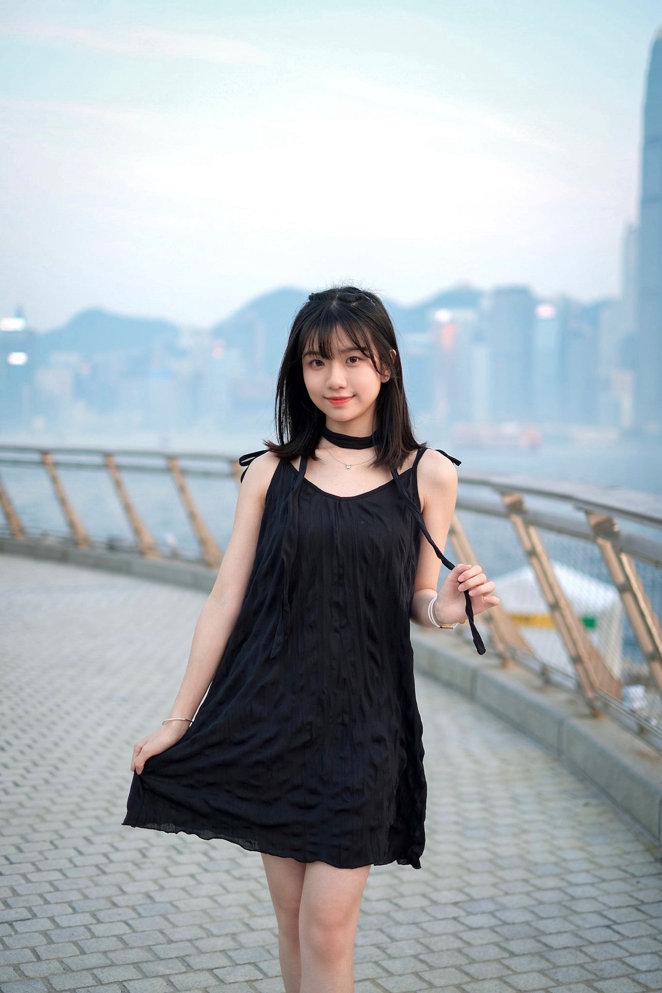 \仙氣+打卡ok!!/ 頸帶+皺皺吊帶連身裙