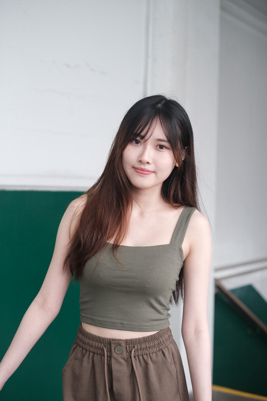 法式闊肩帶背心