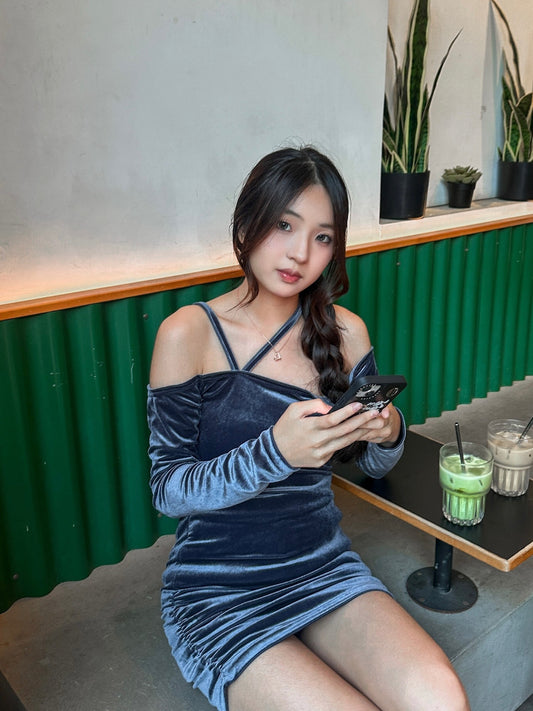 [現貨] Off-Shoulder Velvet Dress