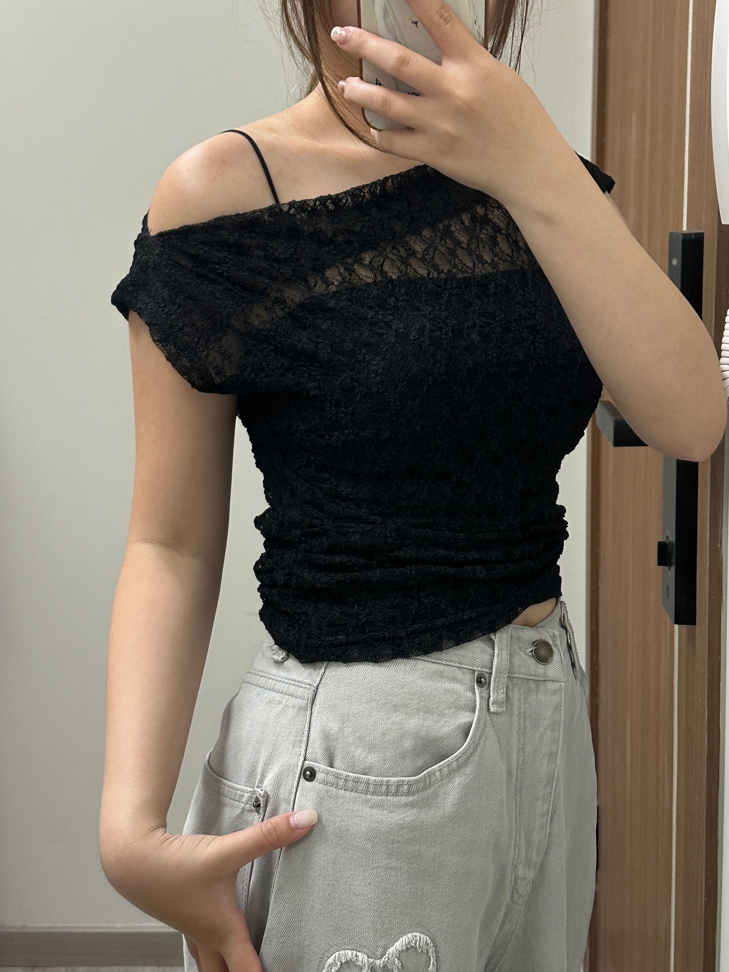 \溫柔氛圍感爆發☁️/ Lace Layered Fitted Top