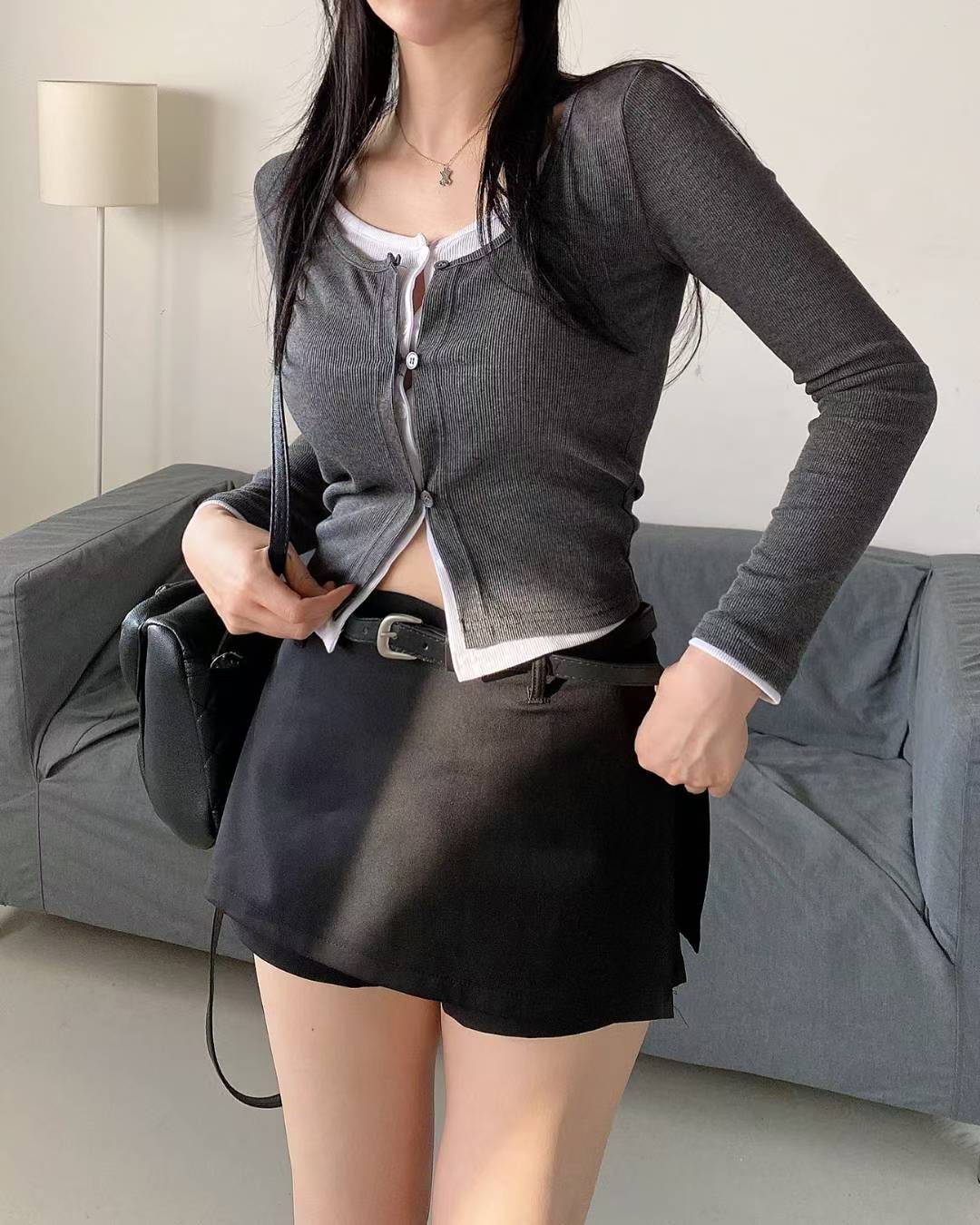 [預訂] \顯瘦雙層設計/ 排扣爆鈕Set