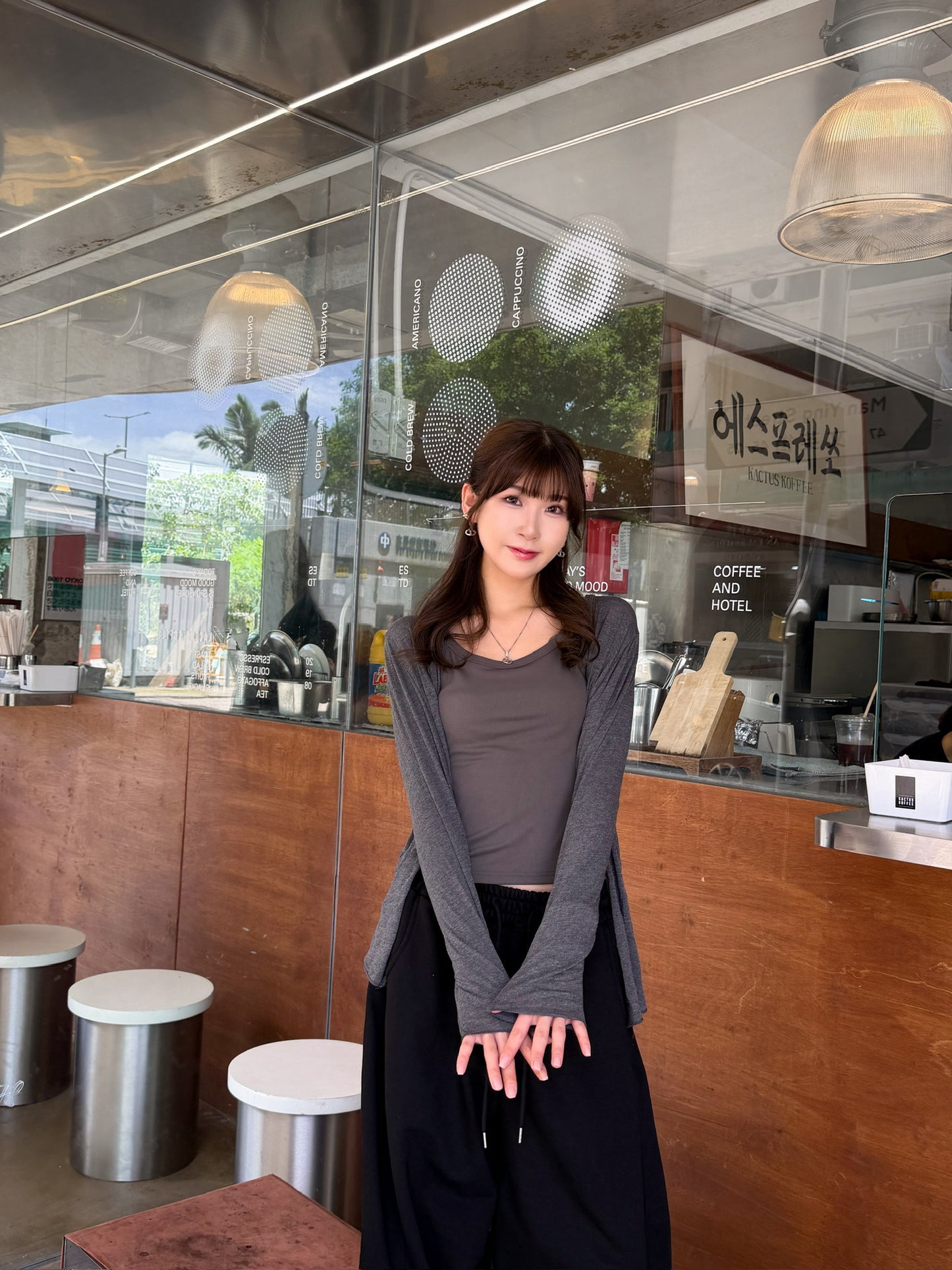 \冷氣房必備的超薄布料!!/ 像面膜般舒服的親膚外套