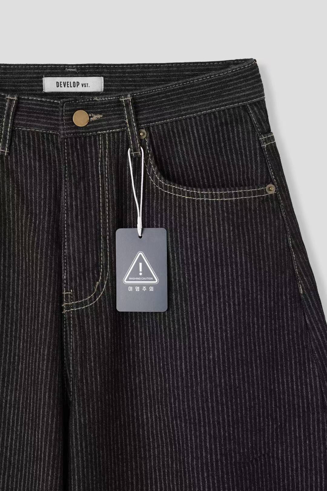 [現貨] \小男孩感👦🏻 男女OK!!/ 明線牛仔闊褲