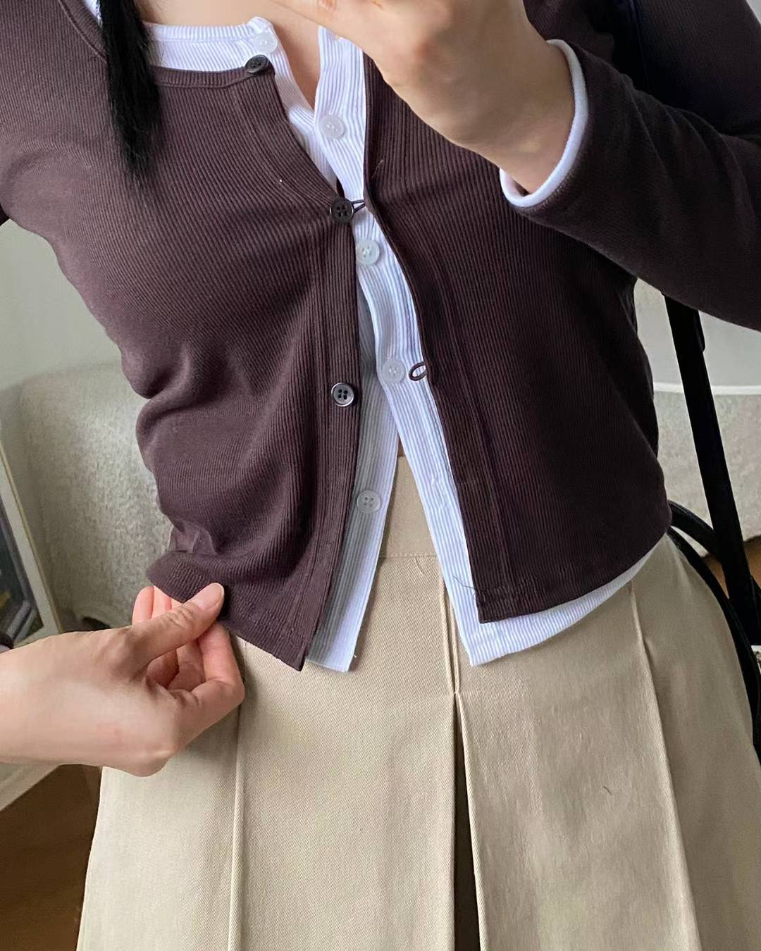 [預訂] \顯瘦雙層設計/ 排扣爆鈕Set