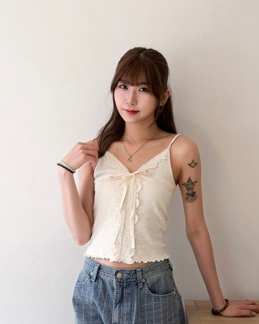 \溫柔奶油色系🧁/ Cream Lace Tie Cami Top