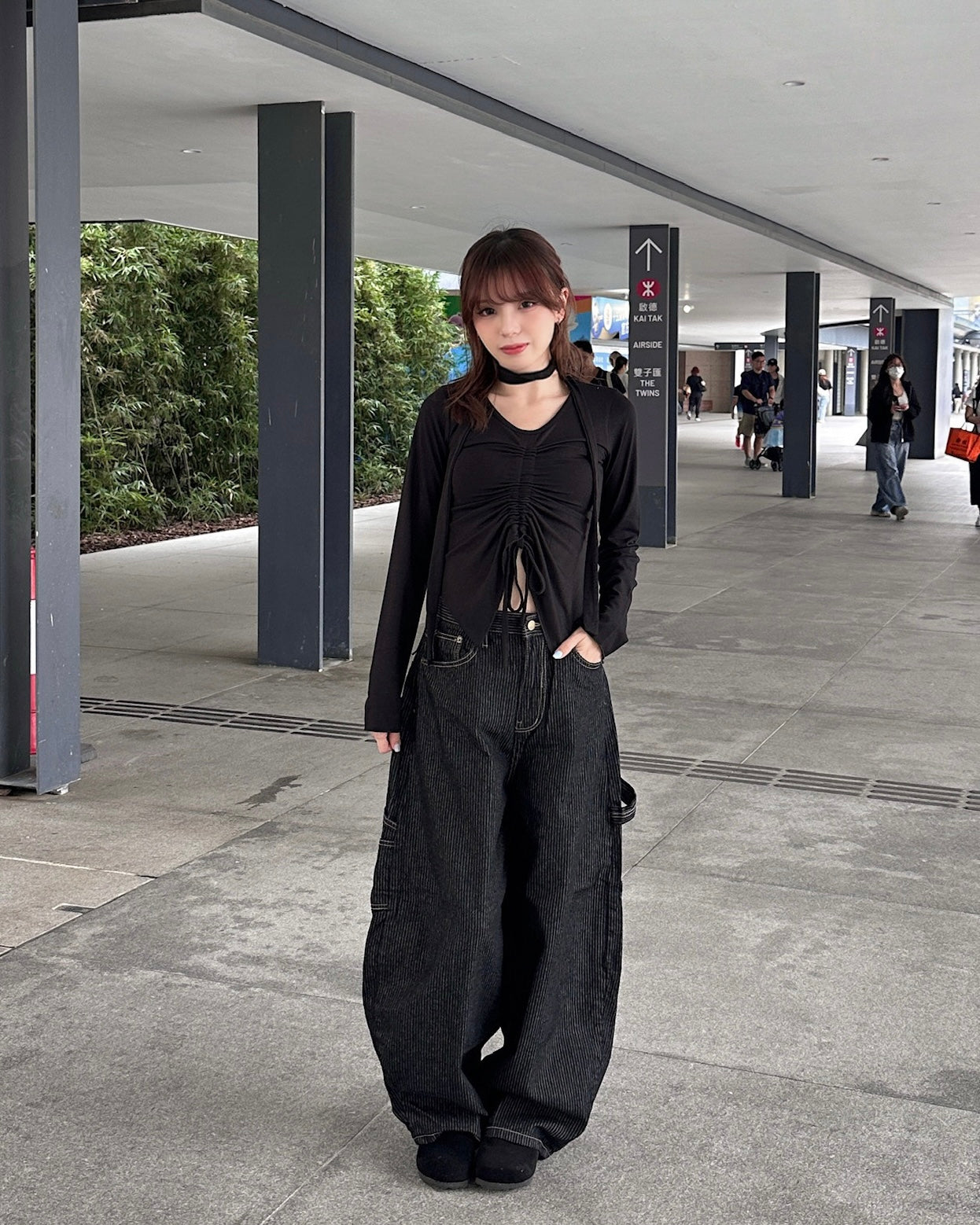 [現貨] \束繩露腰設計/ Drawstring Waist Top w/ Neck Strap