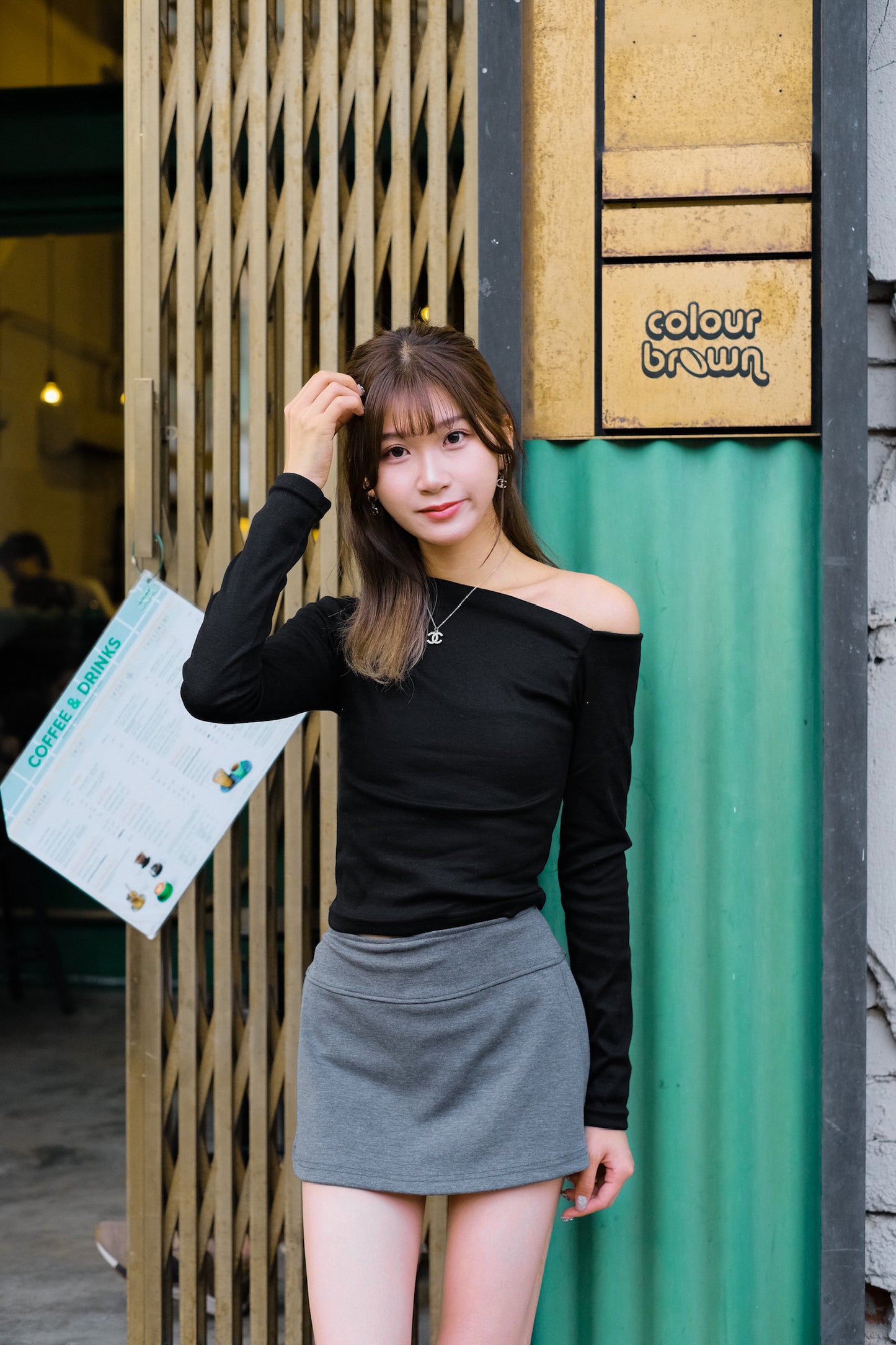 [現貨] \舒服到想擁抱自己/ 氣質單邊露肩Top