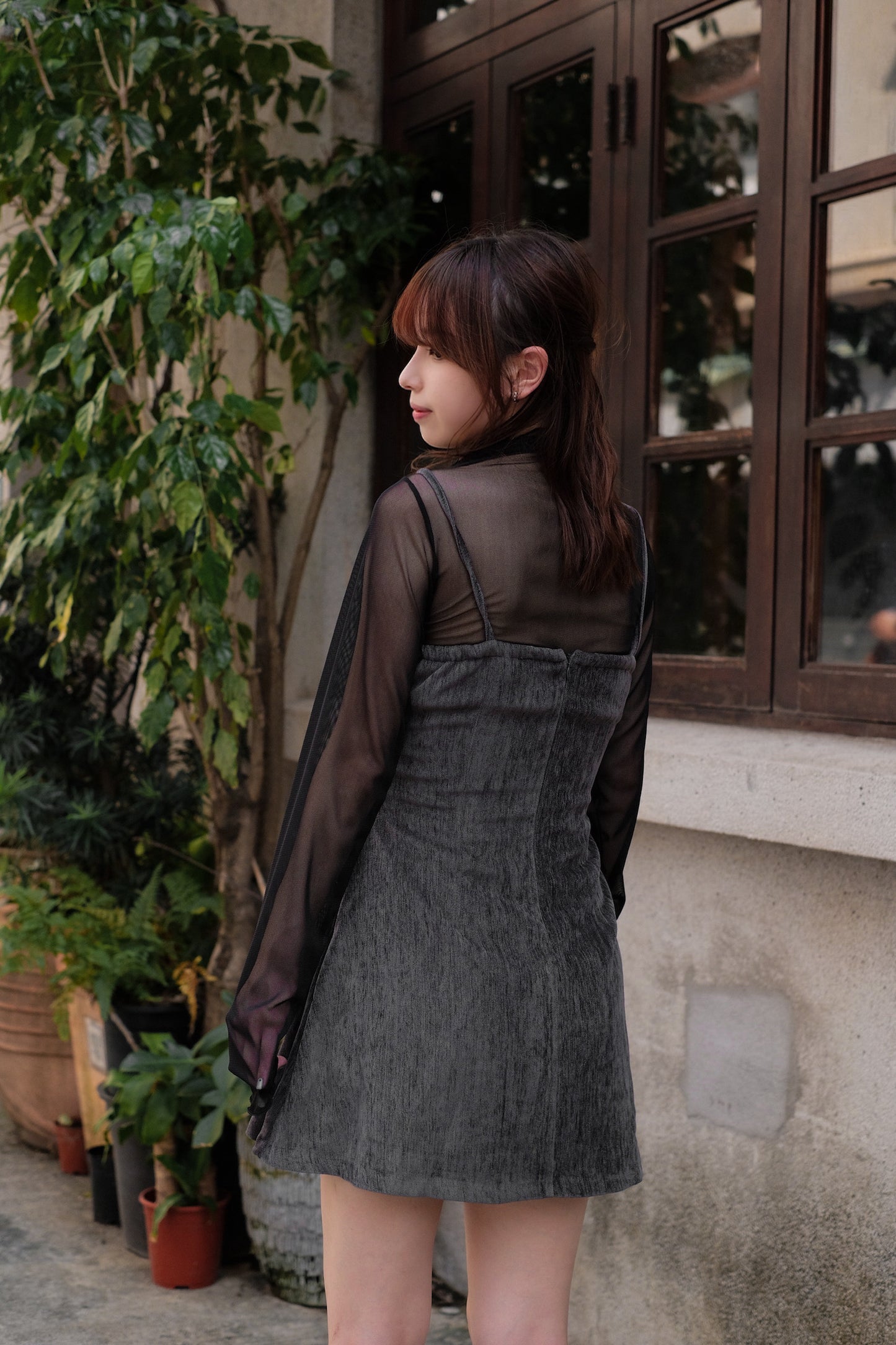 [預訂] \百搭Must Have!!/ 捲邊領口透膚Top