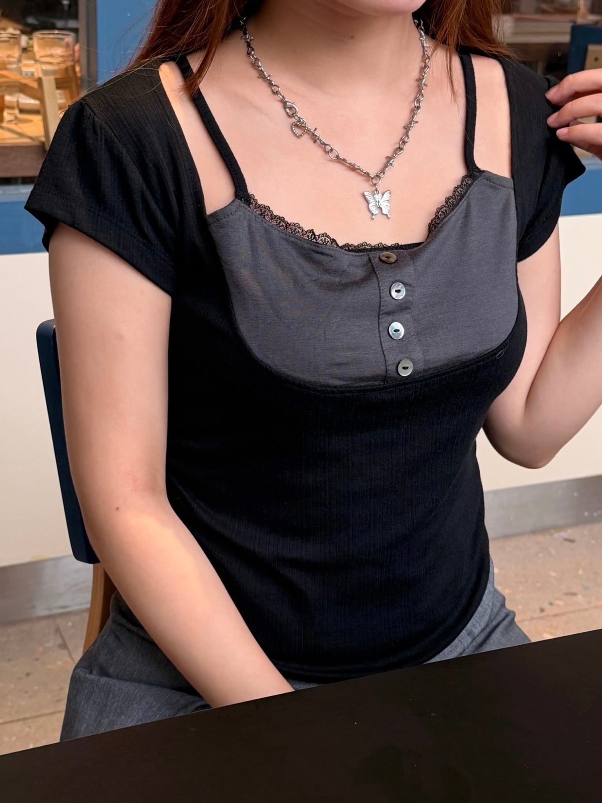 \柔感Lace層次/ Lace Trim U‑Hem Fitted Top