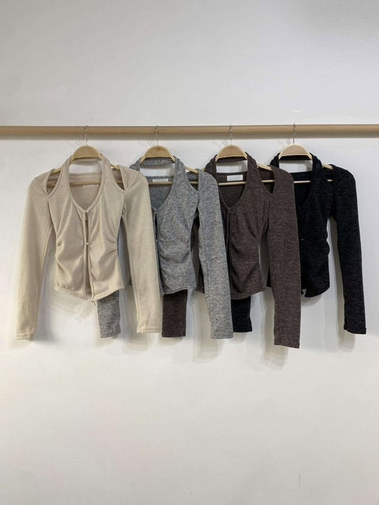 [現貨] \毛絨絨冬日感/ 小心機爆鈕掛頸假兩件Top