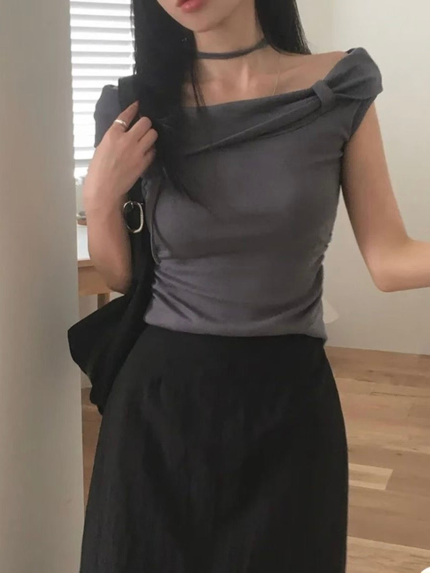 \不規則蝴蝶結🎀/ Sculpted Bow Accent Top w/ Neck Strap
