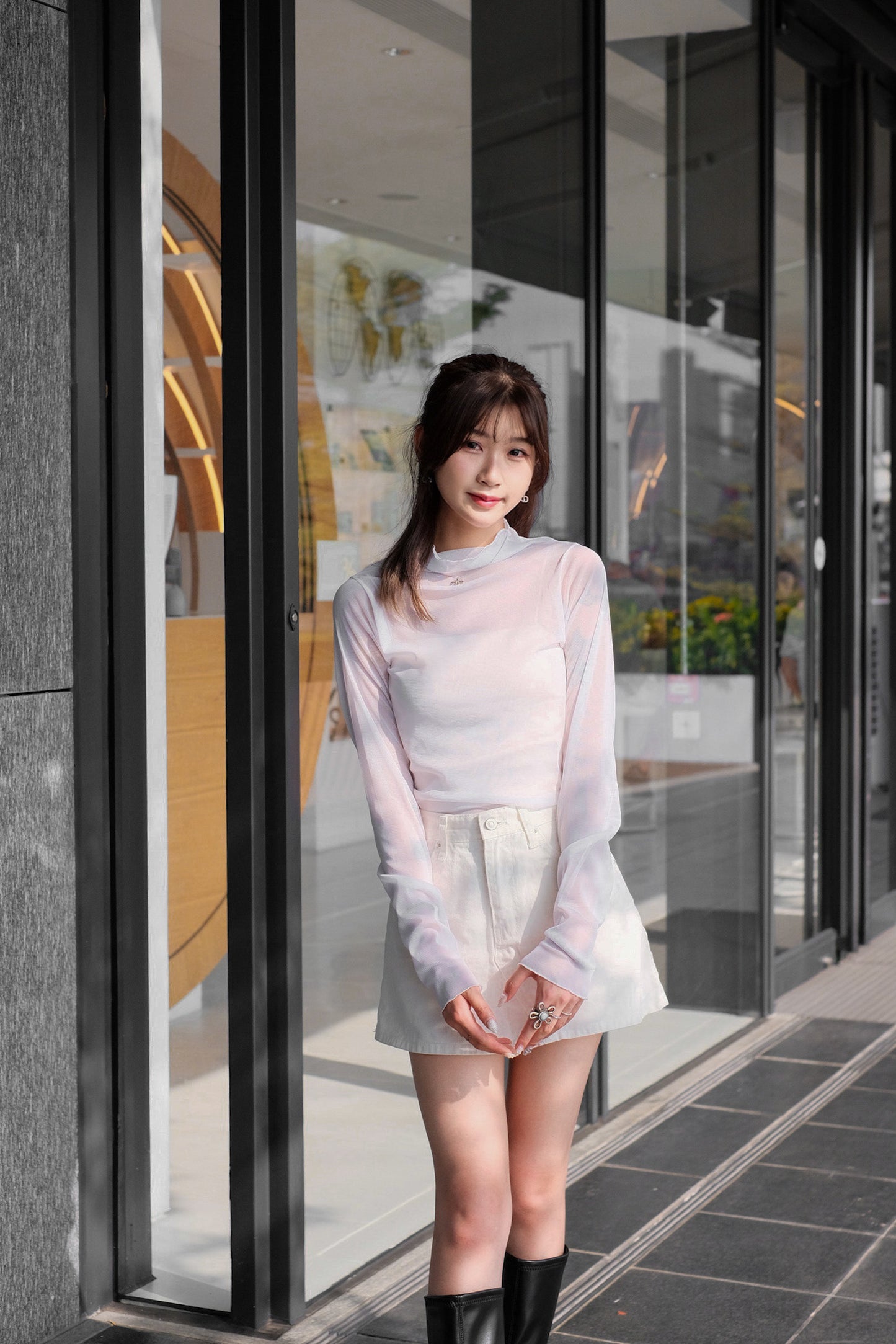 [預訂] \百搭Must Have!!/ 捲邊領口透膚Top